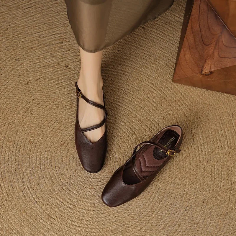 Bondi Leather Closed-Toe Flat