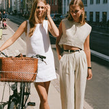 The Clean Crop Linen Top