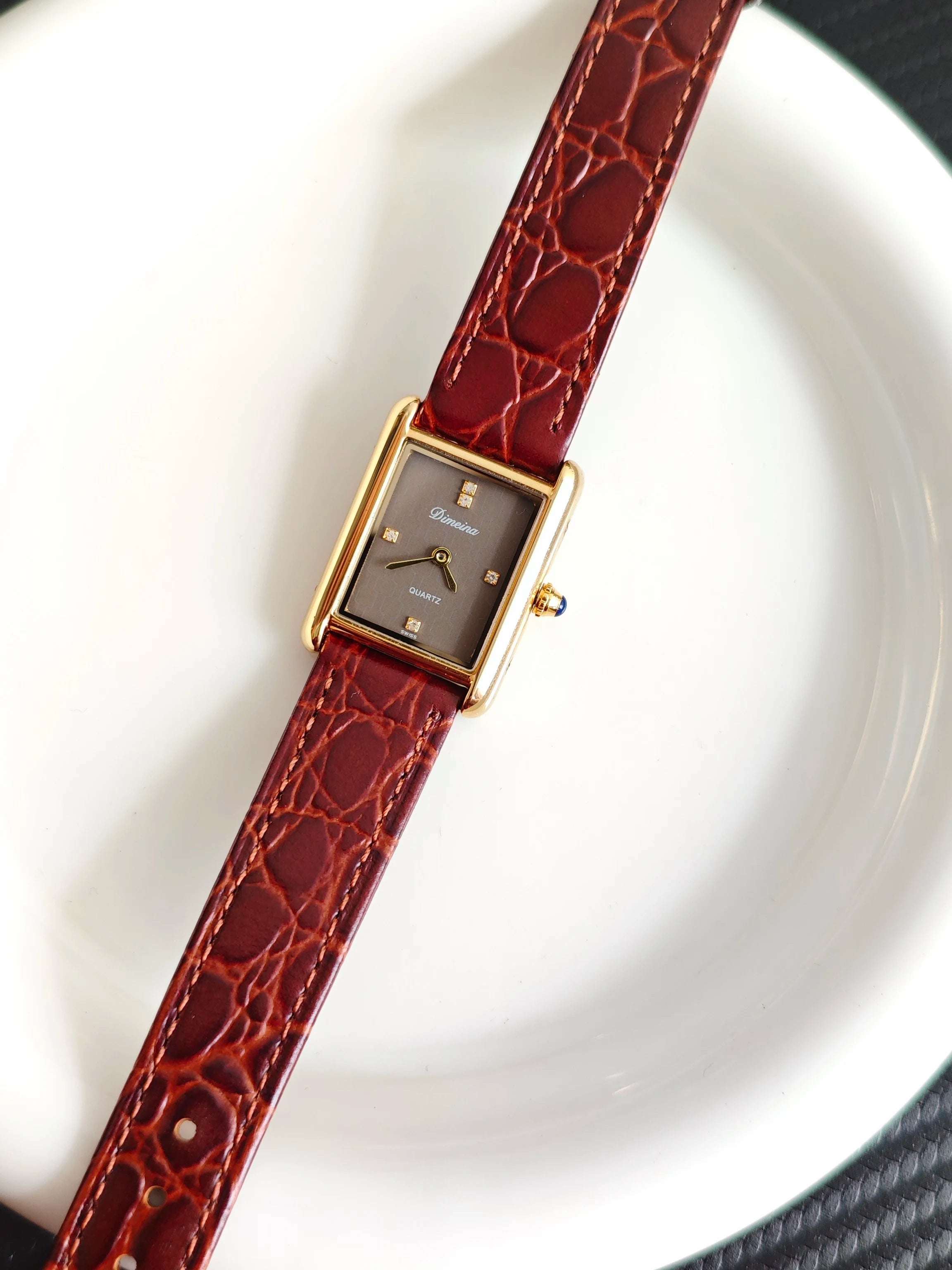 Éclat Boîtier Timepiece