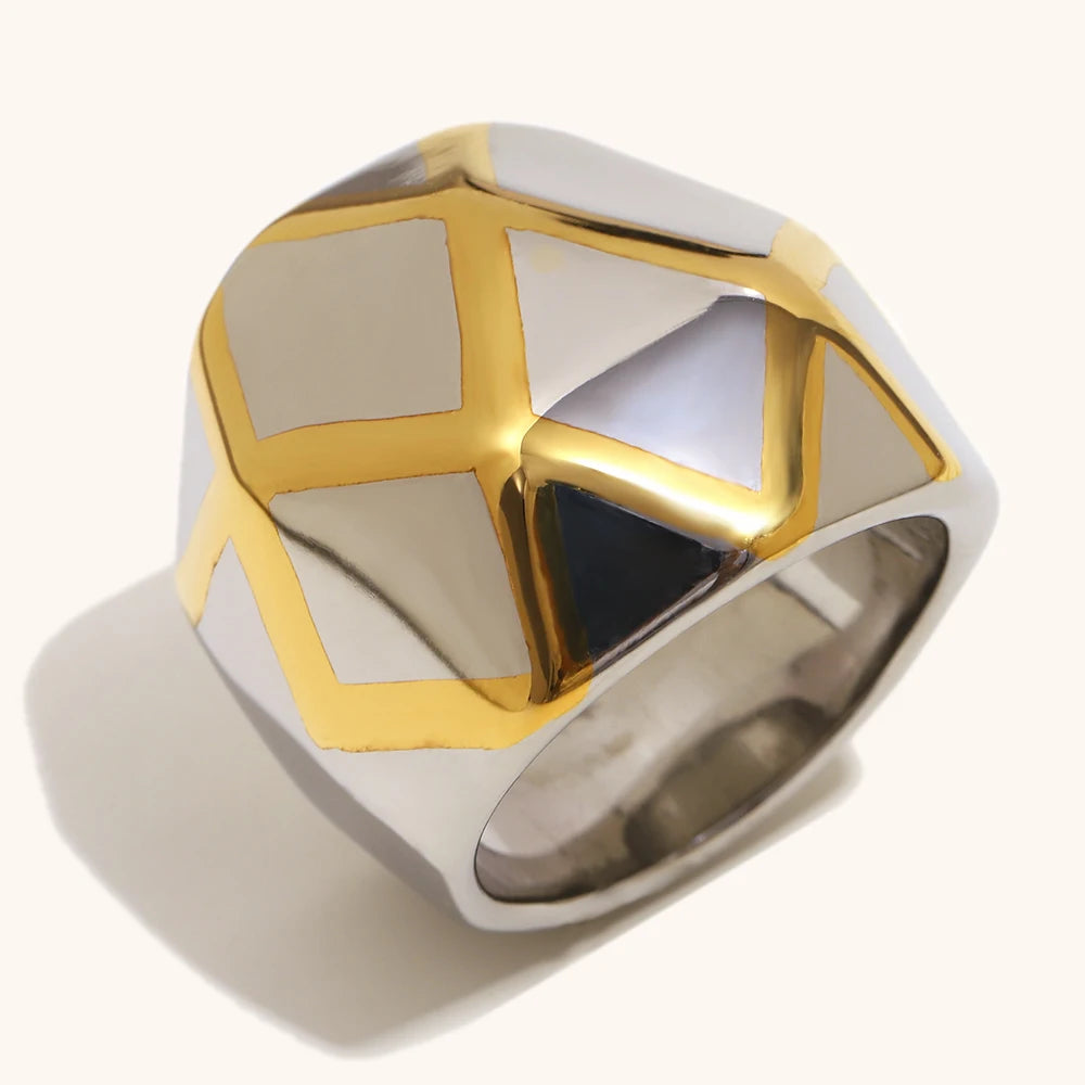 The Vivienne Sculpt Ring