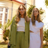 The Clean Crop Linen Top