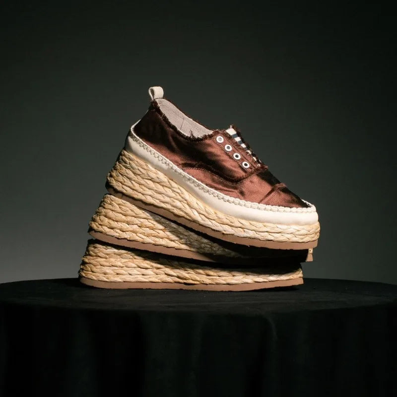 Beatrix Chunky Sneaker