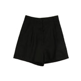 The Tailored Linen Short