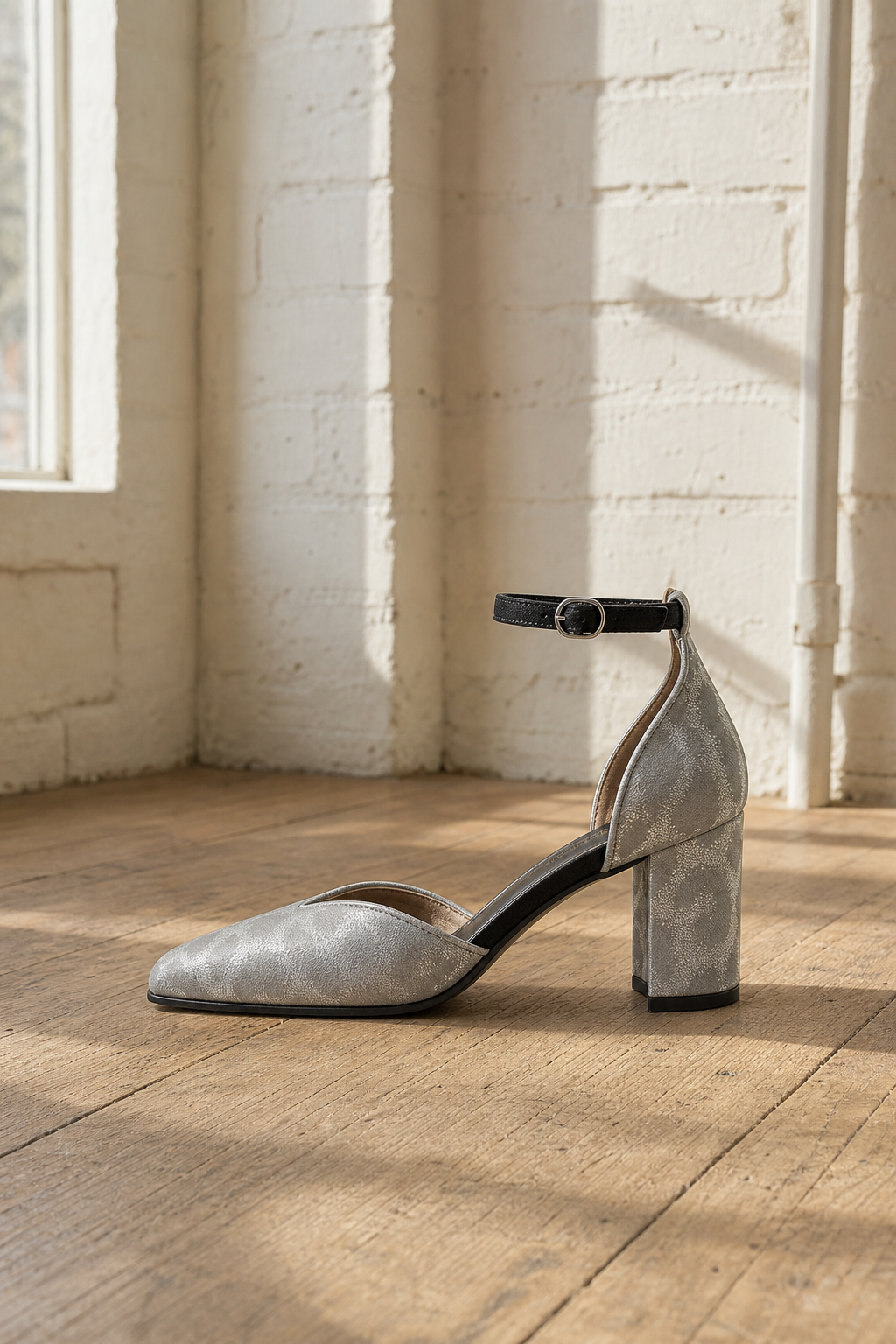Nairobi Zebra Print Heel — Gray, alo product shot