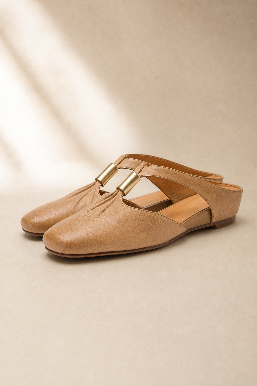 Amalfi Fold Mule, studio product shot