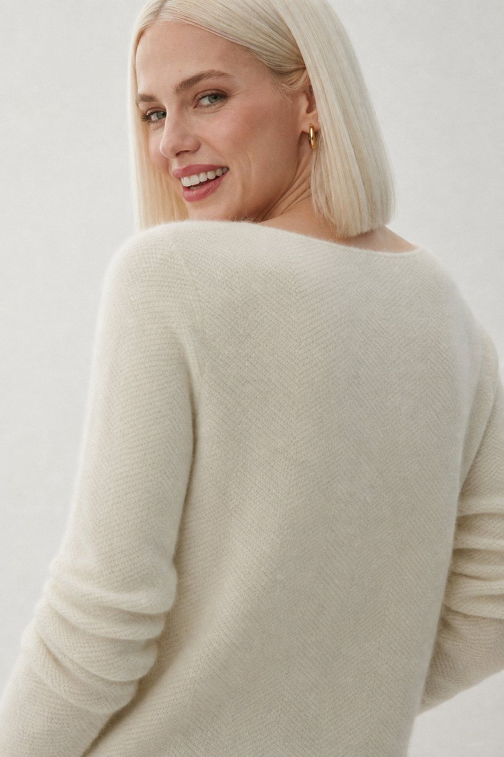 Bérénice Cashmere Boat-Neck Pullover — White, banana_republic product shot