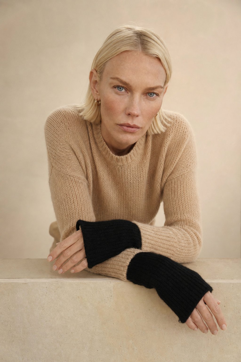 Hässleholm Cashmere Gloves — Black, banana_republic product shot