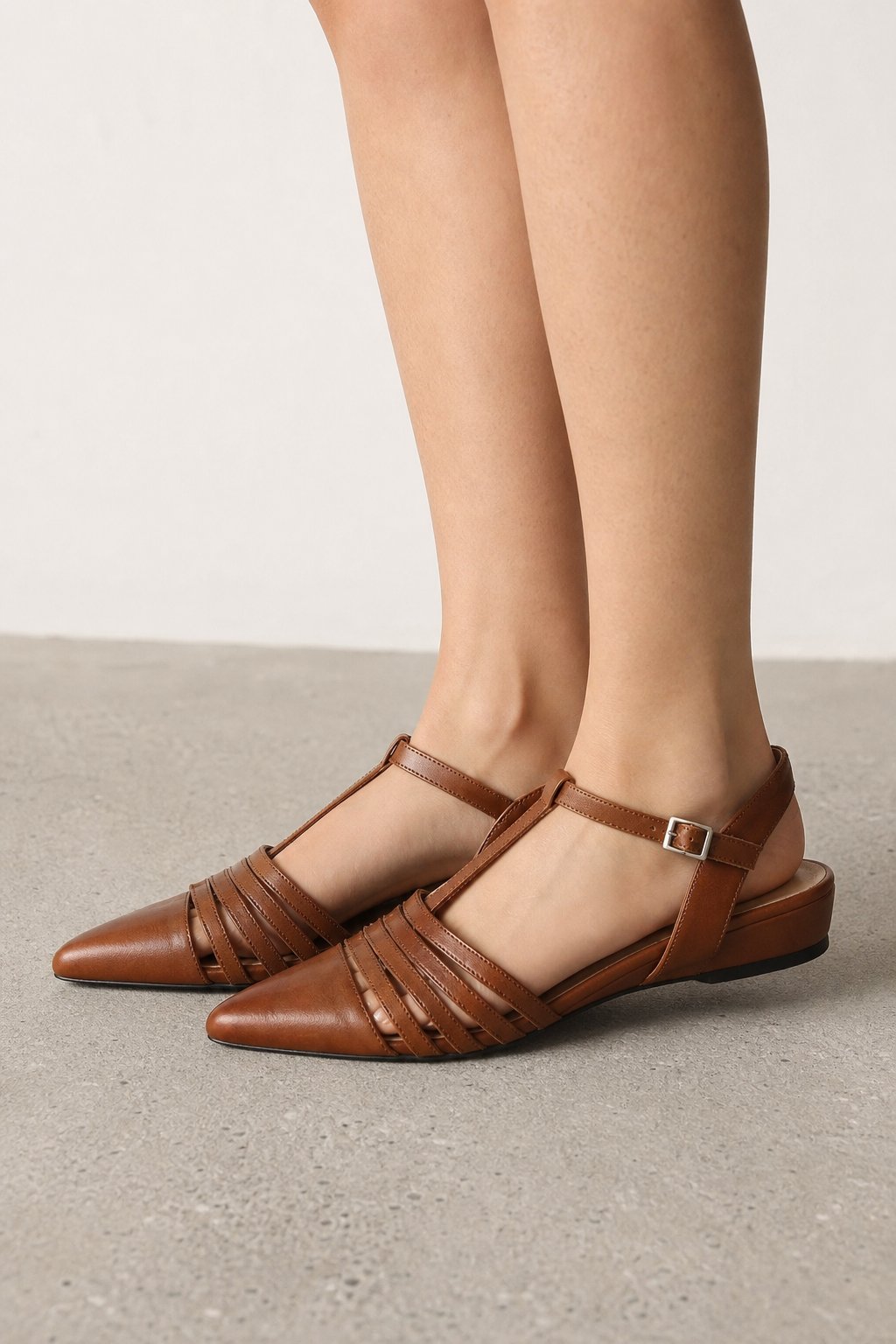Tusancy Italian Leather Traveler Low Heel — Brown, studio product shot